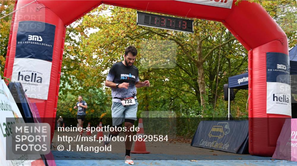 11.10.2026 - Bramfelder Halbmarathon 2026 J. Mangold http://msf.ph/oto/10829584 11.10.2026 11:07:11 Laufen 2, 732 meine-sportfotos.de