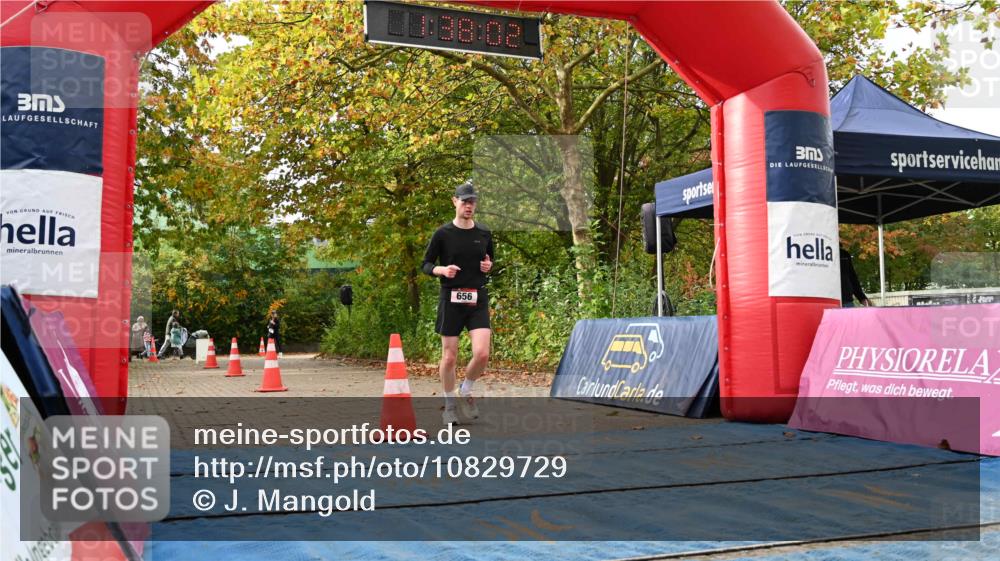 11.10.2026 - Bramfelder Halbmarathon 2026 J. Mangold http://msf.ph/oto/10829729 11.10.2026 11:08:00 Laufen 565, 656 meine-sportfotos.de