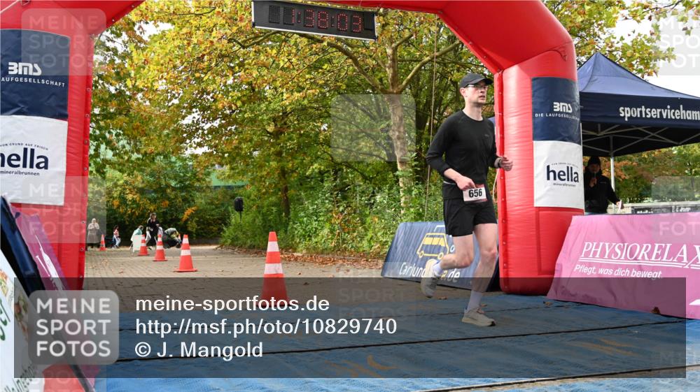 11.10.2026 - Bramfelder Halbmarathon 2026 J. Mangold http://msf.ph/oto/10829740 11.10.2026 11:08:01 Laufen 565, 656 meine-sportfotos.de