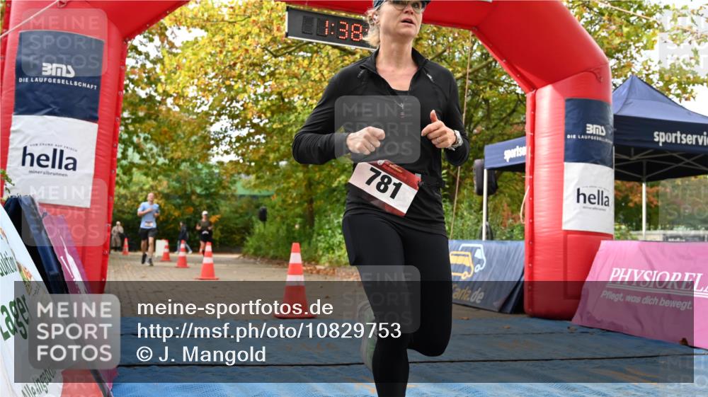 11.10.2026 - Bramfelder Halbmarathon 2026 J. Mangold http://msf.ph/oto/10829753 11.10.2026 11:08:09 Laufen 77, 781 meine-sportfotos.de