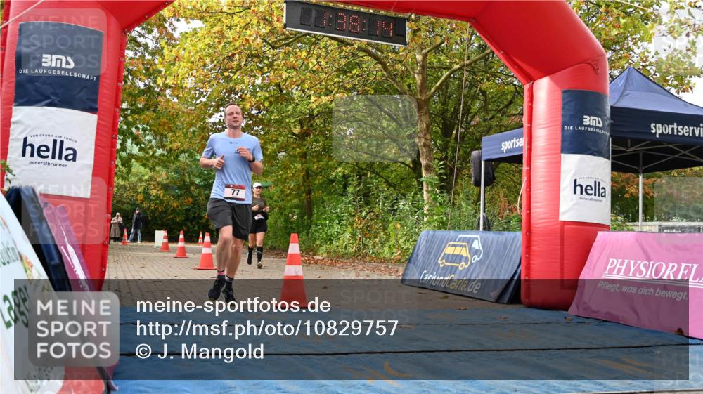11.10.2026 - Bramfelder Halbmarathon 2026 J. Mangold http://msf.ph/oto/10829757 11.10.2026 11:08:13 Laufen 77, 560 meine-sportfotos.de