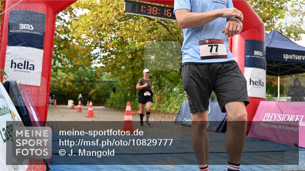 11.10.2026 - Bramfelder Halbmarathon 2026 J. Mangold http://msf.ph/oto/10829777 11.10.2026 11:08:15 Laufen 77, 560 meine-sportfotos.de