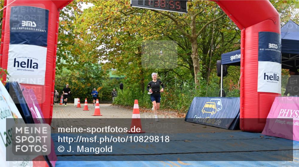 11.10.2026 - Bramfelder Halbmarathon 2026 J. Mangold http://msf.ph/oto/10829818 11.10.2026 11:08:53 Laufen 54, 240 meine-sportfotos.de