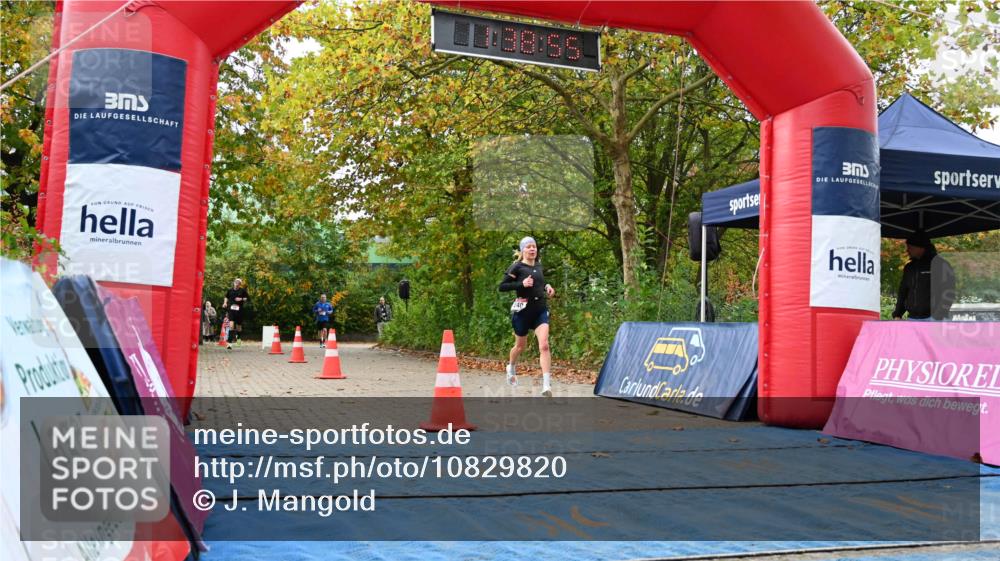 11.10.2026 - Bramfelder Halbmarathon 2026 J. Mangold http://msf.ph/oto/10829820 11.10.2026 11:08:53 Laufen 54, 240 meine-sportfotos.de