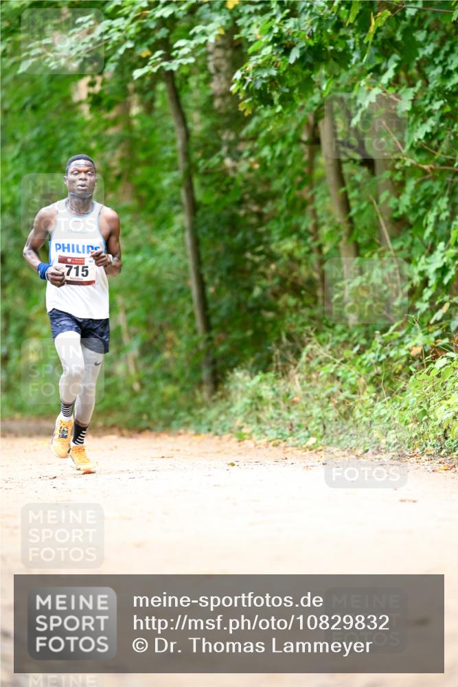 11.10.2026 - Bramfelder Halbmarathon 2026 Dr. Thomas Lammeyer http://msf.ph/oto/10829832 11.10.2026 11:11:43 Laufen 715 meine-sportfotos.de