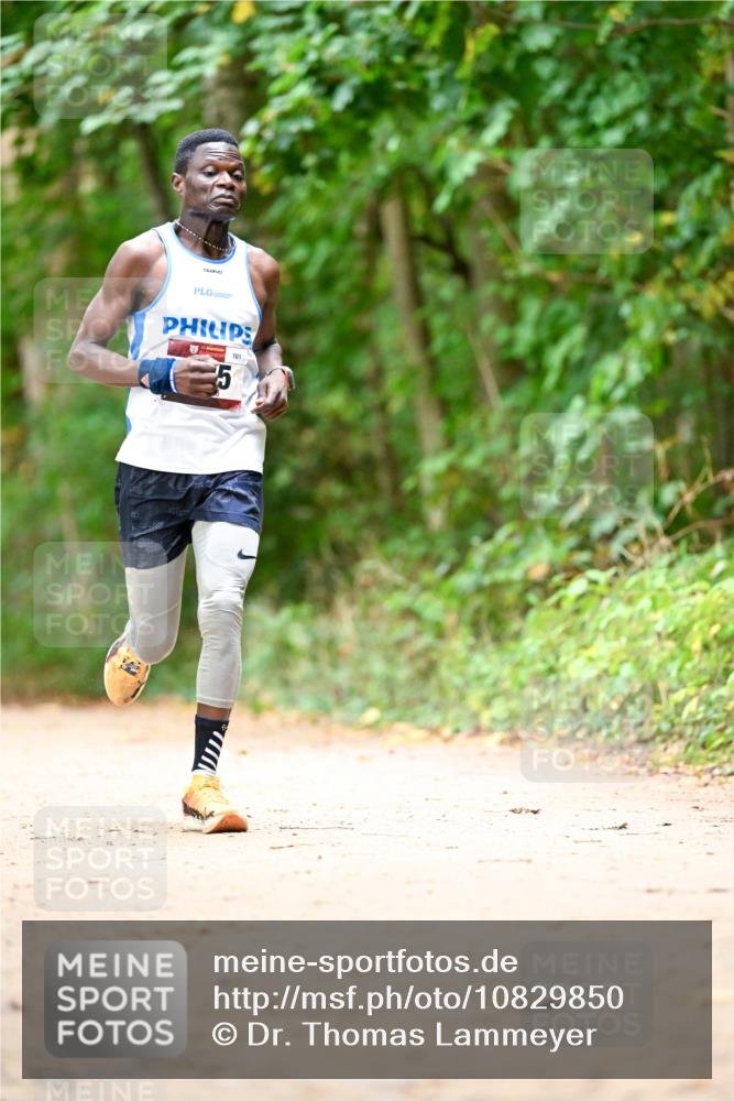 11.10.2026 - Bramfelder Halbmarathon 2026 Dr. Thomas Lammeyer http://msf.ph/oto/10829850 11.10.2026 11:11:44 Laufen 5, 101 meine-sportfotos.de