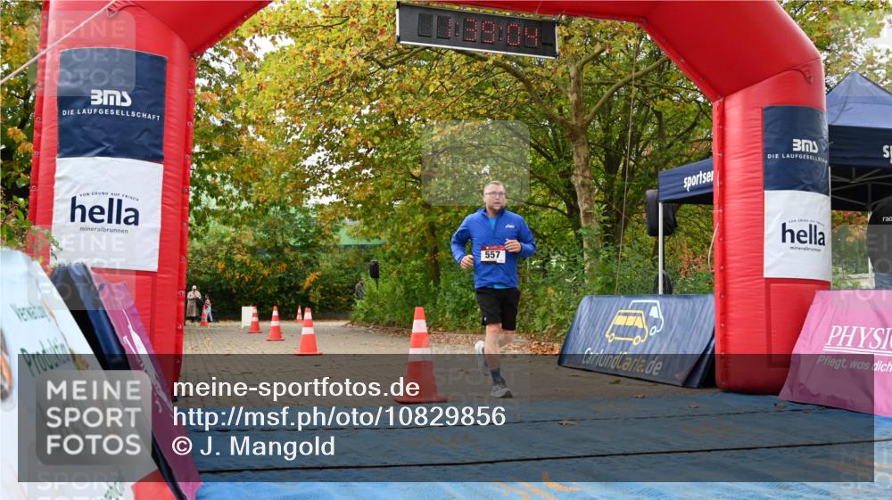 11.10.2026 - Bramfelder Halbmarathon 2026 J. Mangold http://msf.ph/oto/10829856 11.10.2026 11:09:02 Laufen 54, 557 meine-sportfotos.de