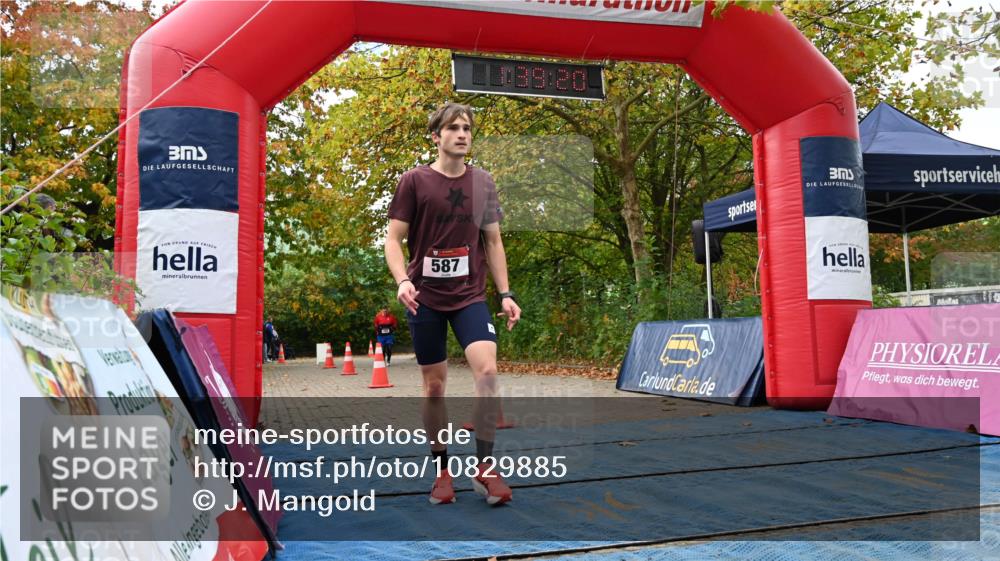 11.10.2026 - Bramfelder Halbmarathon 2026 J. Mangold http://msf.ph/oto/10829885 11.10.2026 11:09:18 Laufen 278 meine-sportfotos.de