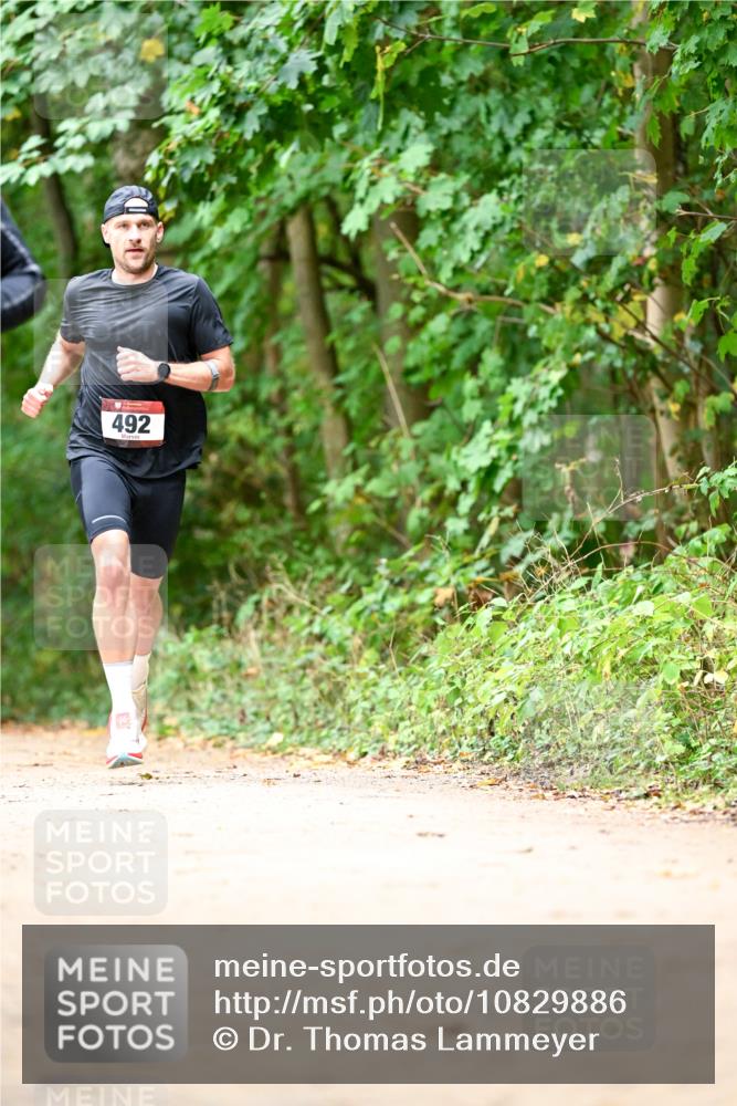 11.10.2026 - Bramfelder Halbmarathon 2026 Dr. Thomas Lammeyer http://msf.ph/oto/10829886 11.10.2026 11:11:55 Laufen 492 meine-sportfotos.de