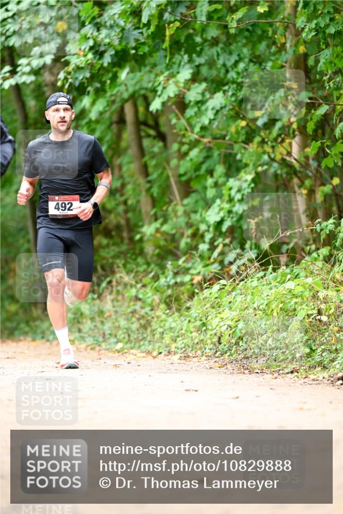 11.10.2026 - Bramfelder Halbmarathon 2026 Dr. Thomas Lammeyer http://msf.ph/oto/10829888 11.10.2026 11:11:55 Laufen 492 meine-sportfotos.de