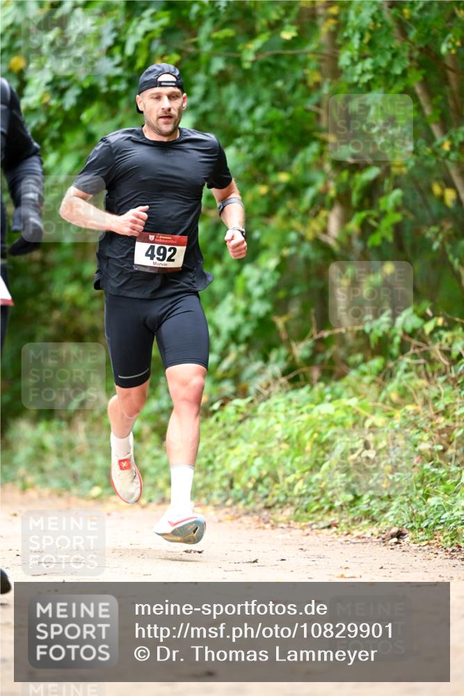 11.10.2026 - Bramfelder Halbmarathon 2026 Dr. Thomas Lammeyer http://msf.ph/oto/10829901 11.10.2026 11:11:56 Laufen 492 meine-sportfotos.de