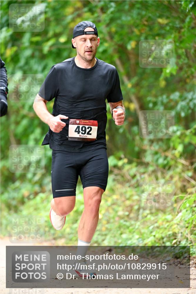 11.10.2026 - Bramfelder Halbmarathon 2026 Dr. Thomas Lammeyer http://msf.ph/oto/10829915 11.10.2026 11:11:57 Laufen 35, 492 meine-sportfotos.de