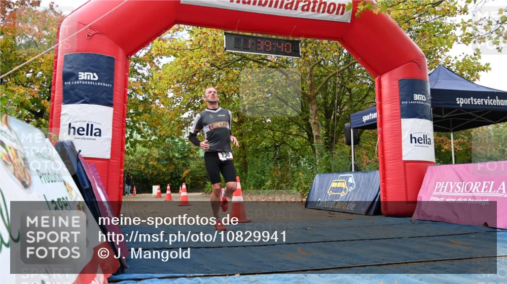 11.10.2026 - Bramfelder Halbmarathon 2026 J. Mangold http://msf.ph/oto/10829941 11.10.2026 11:09:39 Laufen 274, 730 meine-sportfotos.de