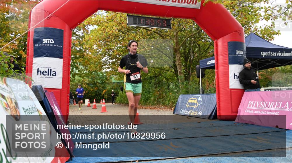 11.10.2026 - Bramfelder Halbmarathon 2026 J. Mangold http://msf.ph/oto/10829956 11.10.2026 11:09:52 Laufen 17, 84 meine-sportfotos.de