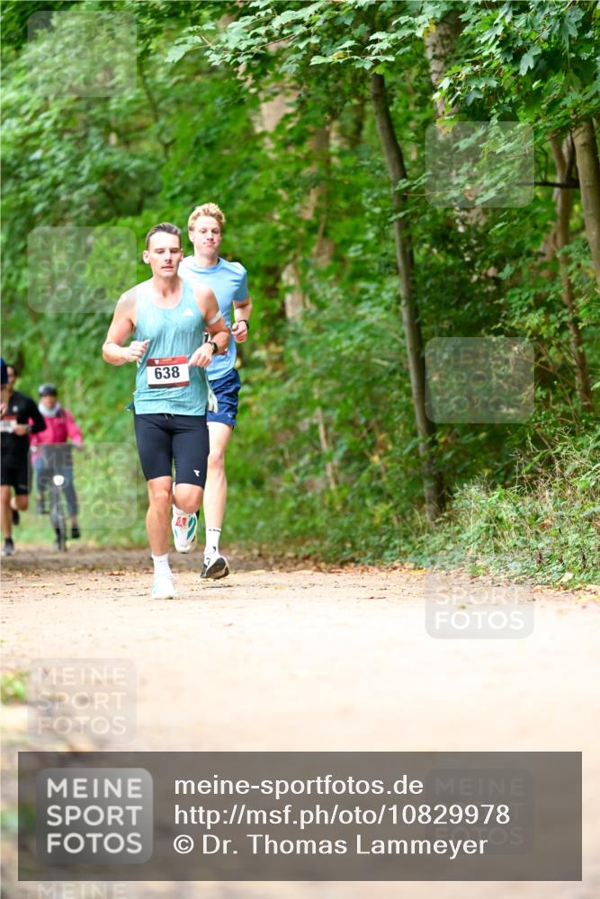 11.10.2026 - Bramfelder Halbmarathon 2026 Dr. Thomas Lammeyer http://msf.ph/oto/10829978 11.10.2026 11:12:16 Laufen 638 meine-sportfotos.de