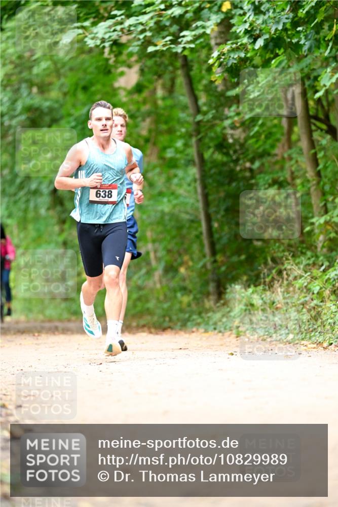 11.10.2026 - Bramfelder Halbmarathon 2026 Dr. Thomas Lammeyer http://msf.ph/oto/10829989 11.10.2026 11:12:17 Laufen 638 meine-sportfotos.de