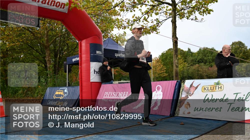 11.10.2026 - Bramfelder Halbmarathon 2026 J. Mangold http://msf.ph/oto/10829995 11.10.2026 11:10:03 Laufen 541 meine-sportfotos.de