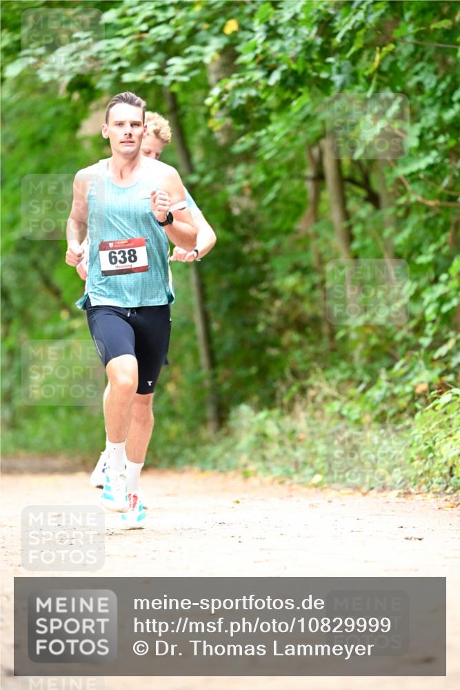 11.10.2026 - Bramfelder Halbmarathon 2026 Dr. Thomas Lammeyer http://msf.ph/oto/10829999 11.10.2026 11:12:18 Laufen 638 meine-sportfotos.de
