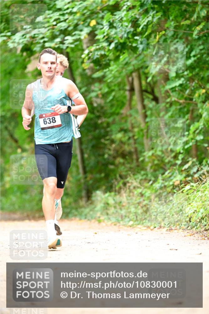 11.10.2026 - Bramfelder Halbmarathon 2026 Dr. Thomas Lammeyer http://msf.ph/oto/10830001 11.10.2026 11:12:18 Laufen 638 meine-sportfotos.de