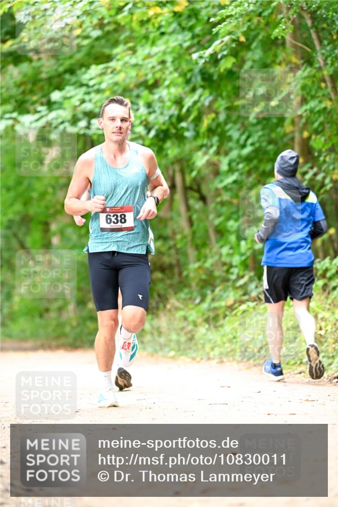 11.10.2026 - Bramfelder Halbmarathon 2026 Dr. Thomas Lammeyer http://msf.ph/oto/10830011 11.10.2026 11:12:19 Laufen 638 meine-sportfotos.de
