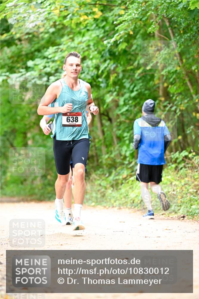 11.10.2026 - Bramfelder Halbmarathon 2026 Dr. Thomas Lammeyer http://msf.ph/oto/10830012 11.10.2026 11:12:19 Laufen 638 meine-sportfotos.de