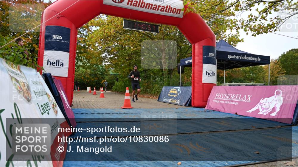 11.10.2026 - Bramfelder Halbmarathon 2026 J. Mangold http://msf.ph/oto/10830086 11.10.2026 11:10:56 Laufen 102 meine-sportfotos.de