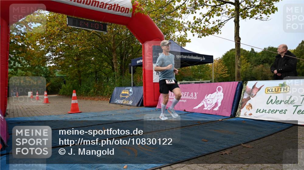 11.10.2026 - Bramfelder Halbmarathon 2026 J. Mangold http://msf.ph/oto/10830122 11.10.2026 11:11:05 Laufen 154 meine-sportfotos.de