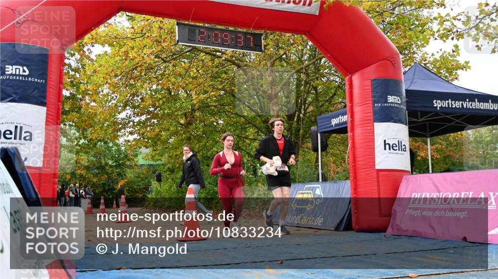 11.10.2026 - Bramfelder Halbmarathon 2026 J. Mangold http://msf.ph/oto/10833234 11.10.2026 11:39:36 Laufen 424, 597, 805 meine-sportfotos.de