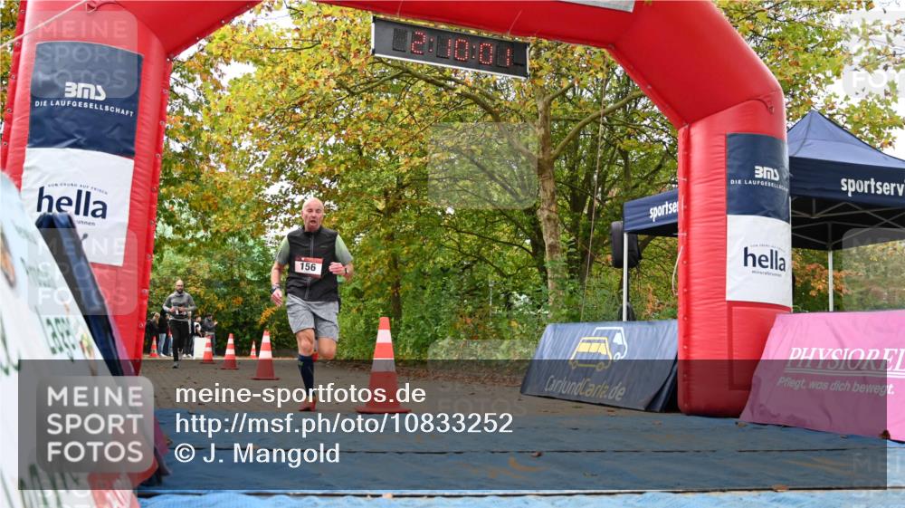 11.10.2026 - Bramfelder Halbmarathon 2026 J. Mangold http://msf.ph/oto/10833252 11.10.2026 11:39:59 Laufen 156, 497 meine-sportfotos.de