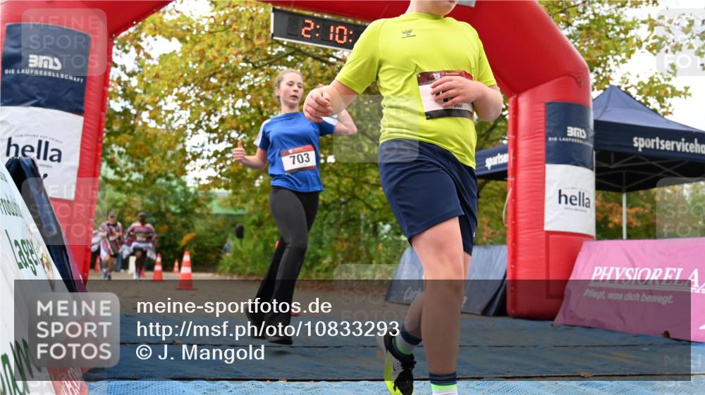 11.10.2026 - Bramfelder Halbmarathon 2026 J. Mangold http://msf.ph/oto/10833293 11.10.2026 11:40:10 Laufen 442, 472, 520, 703 meine-sportfotos.de