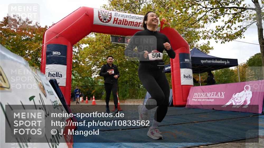 11.10.2026 - Bramfelder Halbmarathon 2026 J. Mangold http://msf.ph/oto/10833562 11.10.2026 11:42:13 Laufen 141, 504, 552, 743 meine-sportfotos.de