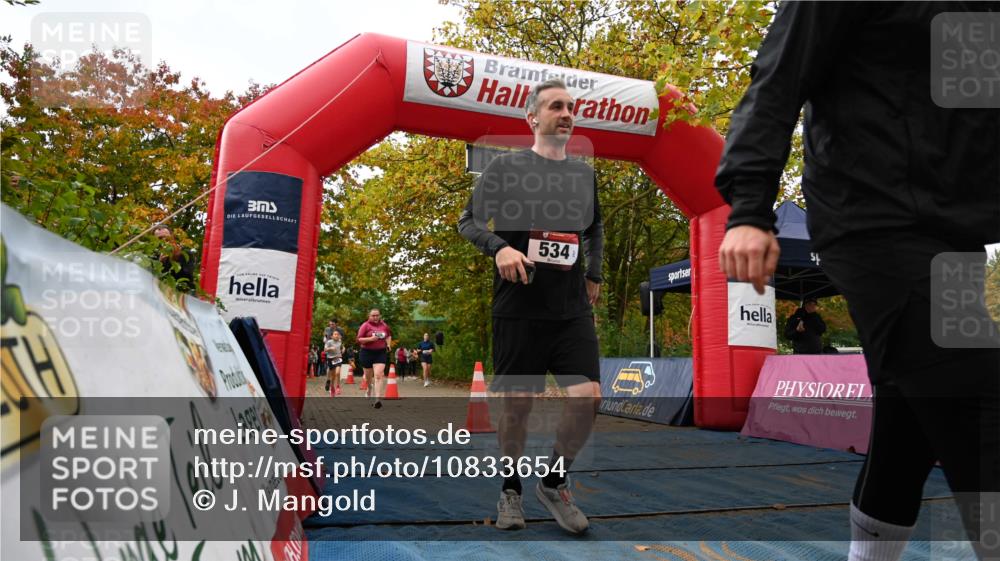 11.10.2026 - Bramfelder Halbmarathon 2026 J. Mangold http://msf.ph/oto/10833654 11.10.2026 11:42:53 Laufen 293, 425, 534, 628, 649 meine-sportfotos.de