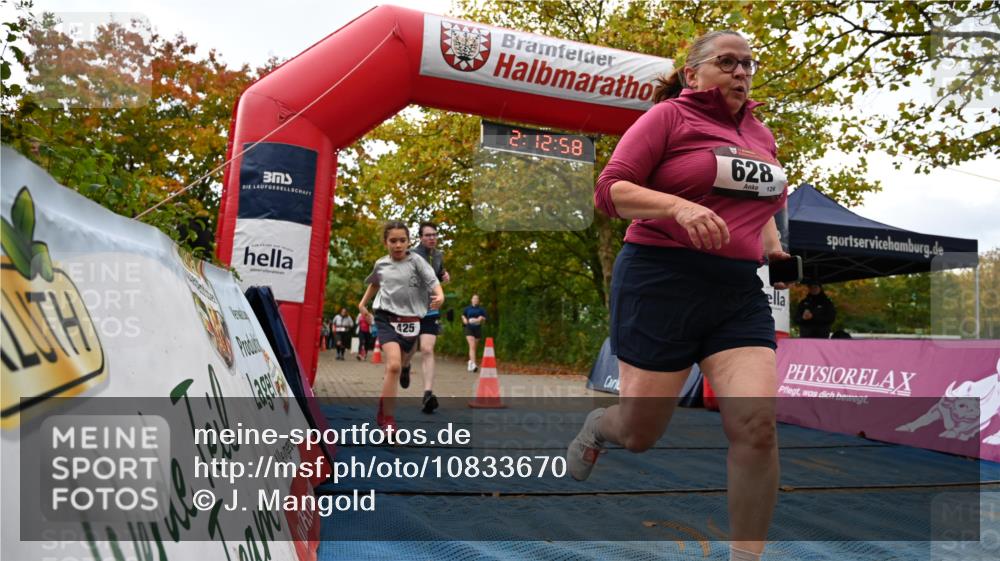 11.10.2026 - Bramfelder Halbmarathon 2026 J. Mangold http://msf.ph/oto/10833670 11.10.2026 11:42:56 Laufen 133, 293, 333, 425, 443, 534, 628 meine-sportfotos.de