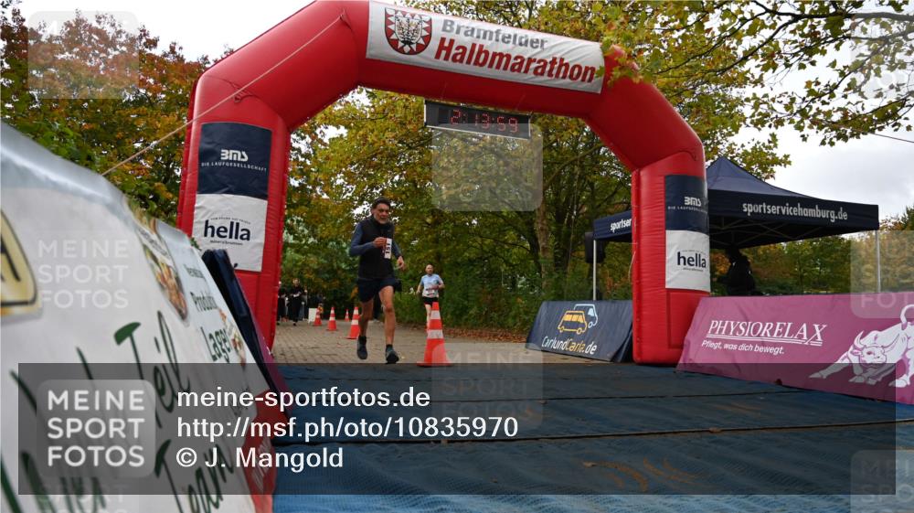 11.10.2026 - Bramfelder Halbmarathon 2026 J. Mangold http://msf.ph/oto/10835970 11.10.2026 11:43:57 Laufen 151, 357, 485, 646, 721 meine-sportfotos.de