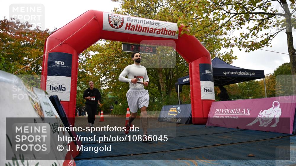 11.10.2026 - Bramfelder Halbmarathon 2026 J. Mangold http://msf.ph/oto/10836045 11.10.2026 11:44:28 Laufen 290, 519 meine-sportfotos.de