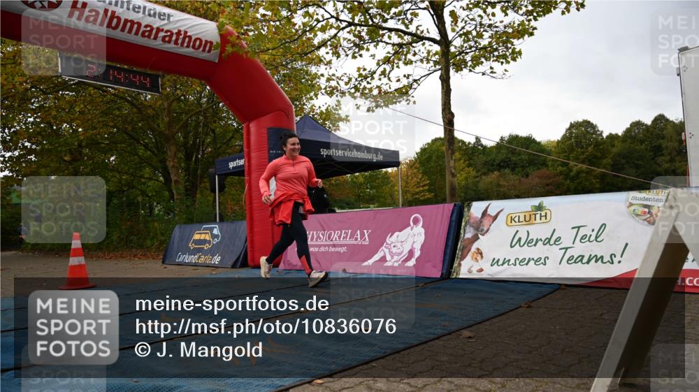 11.10.2026 - Bramfelder Halbmarathon 2026 J. Mangold http://msf.ph/oto/10836076 11.10.2026 11:44:43 Laufen 765 meine-sportfotos.de