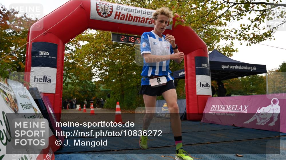 11.10.2026 - Bramfelder Halbmarathon 2026 J. Mangold http://msf.ph/oto/10836272 11.10.2026 11:46:56 Laufen 8 meine-sportfotos.de
