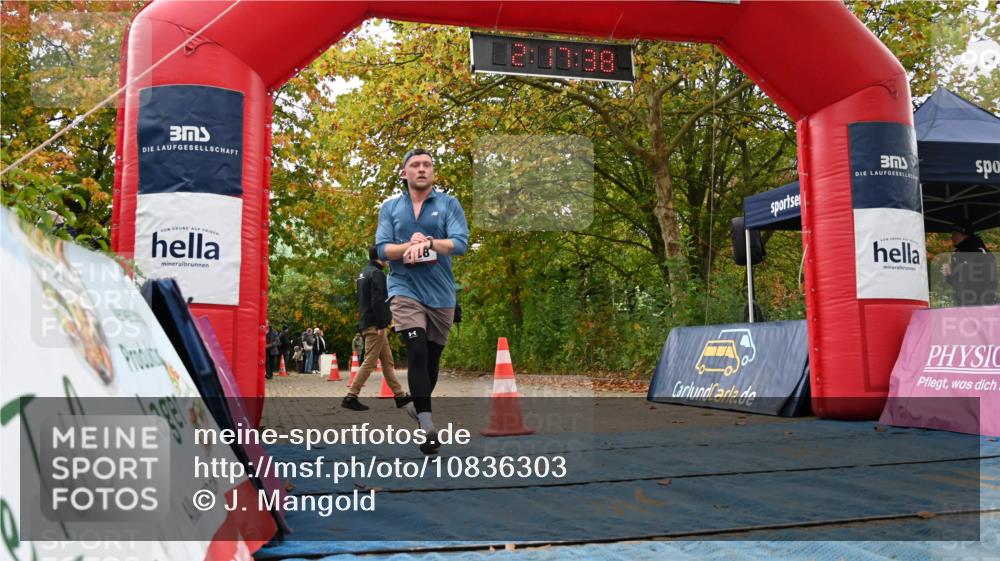 11.10.2026 - Bramfelder Halbmarathon 2026 J. Mangold http://msf.ph/oto/10836303 11.10.2026 11:47:36 Laufen 238 meine-sportfotos.de