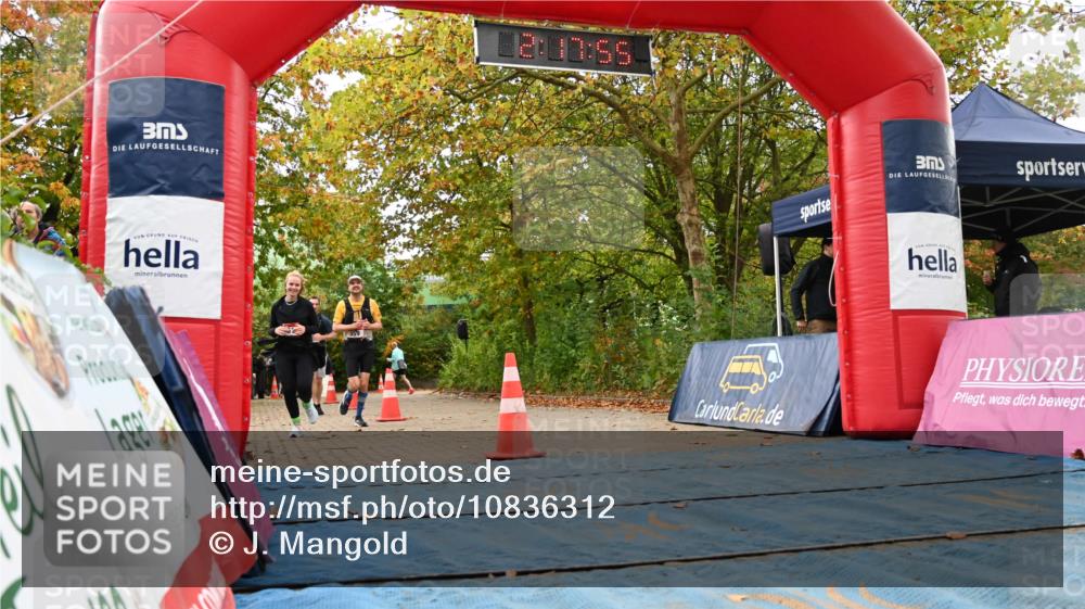 11.10.2026 - Bramfelder Halbmarathon 2026 J. Mangold http://msf.ph/oto/10836312 11.10.2026 11:47:54 Laufen 205, 359, 361 meine-sportfotos.de