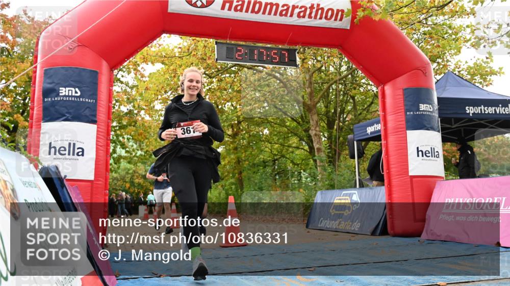 11.10.2026 - Bramfelder Halbmarathon 2026 J. Mangold http://msf.ph/oto/10836331 11.10.2026 11:47:56 Laufen 205, 359, 361 meine-sportfotos.de