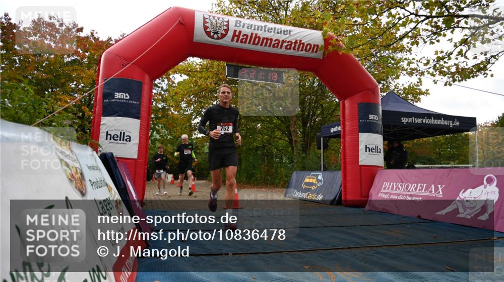 11.10.2026 - Bramfelder Halbmarathon 2026 J. Mangold http://msf.ph/oto/10836478 11.10.2026 11:51:17 Laufen 417, 585, 752 meine-sportfotos.de