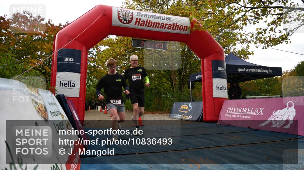 11.10.2026 - Bramfelder Halbmarathon 2026 J. Mangold http://msf.ph/oto/10836493 11.10.2026 11:51:19 Laufen 417, 752 meine-sportfotos.de