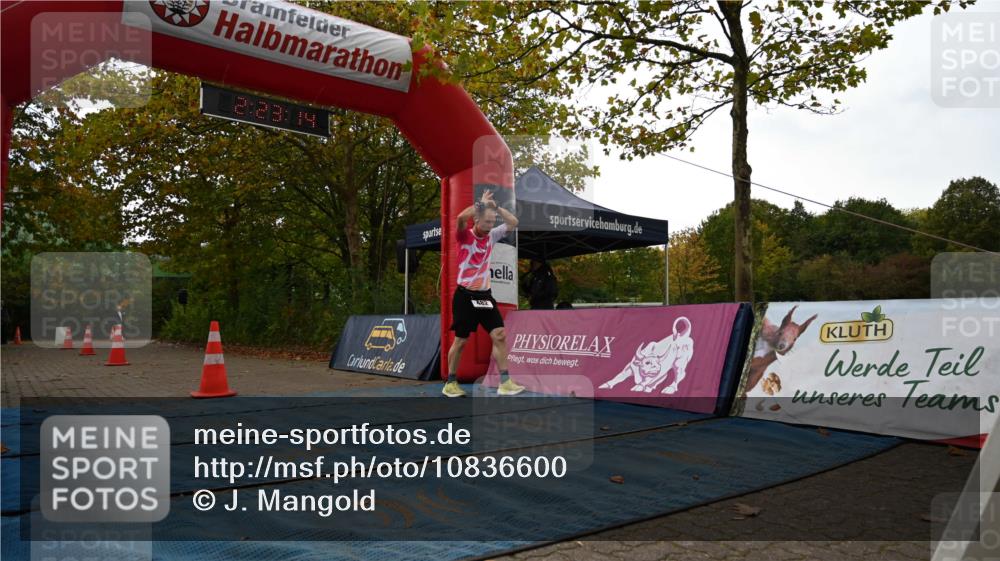 11.10.2026 - Bramfelder Halbmarathon 2026 J. Mangold http://msf.ph/oto/10836600 11.10.2026 11:53:13 Laufen 482 meine-sportfotos.de