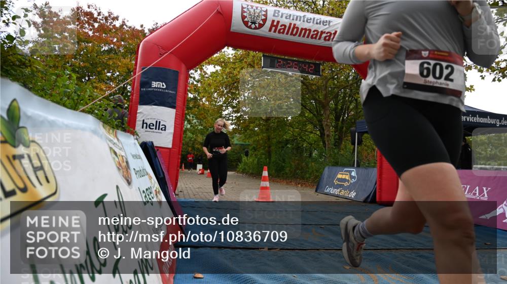 11.10.2026 - Bramfelder Halbmarathon 2026 J. Mangold http://msf.ph/oto/10836709 11.10.2026 11:56:41 Laufen 422, 601, 602 meine-sportfotos.de