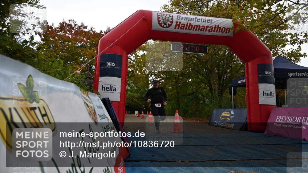11.10.2026 - Bramfelder Halbmarathon 2026 J. Mangold http://msf.ph/oto/10836720 11.10.2026 11:57:00 Laufen 158 meine-sportfotos.de