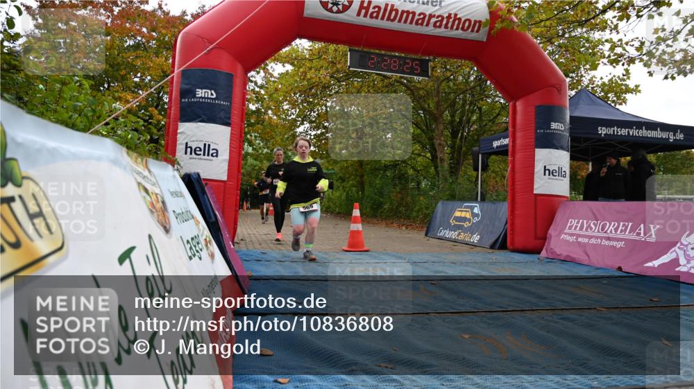 11.10.2026 - Bramfelder Halbmarathon 2026 J. Mangold http://msf.ph/oto/10836808 11.10.2026 11:58:24 Laufen 569, 785 meine-sportfotos.de