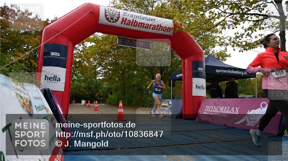 11.10.2026 - Bramfelder Halbmarathon 2026 J. Mangold http://msf.ph/oto/10836847 11.10.2026 11:58:50 Laufen 655, 775, 786 meine-sportfotos.de