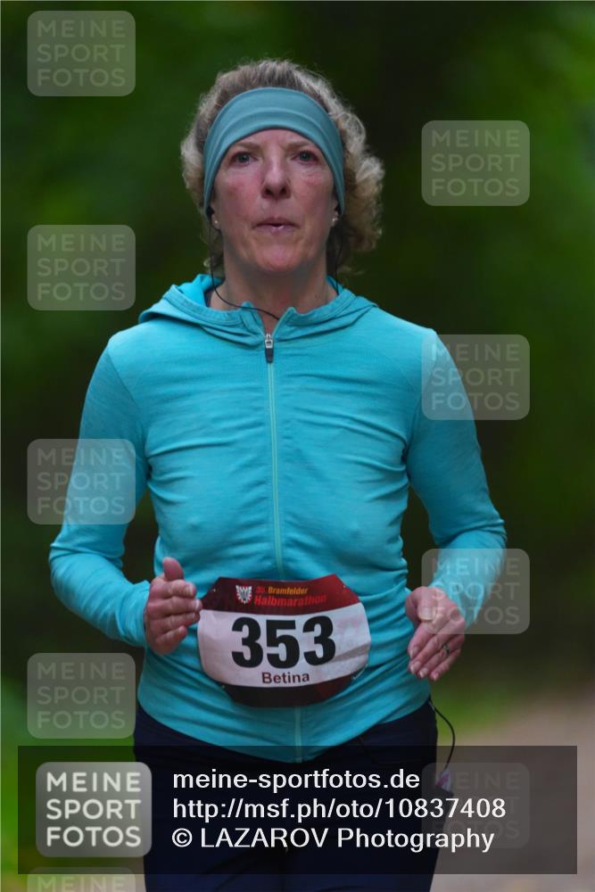 11.10.2026 - Bramfelder Halbmarathon 2026 LAZAROV Photography http://msf.ph/oto/10837408 11.10.2026 11:49:57 Laufen 35, 353 meine-sportfotos.de