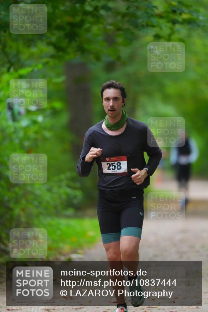 11.10.2026 - Bramfelder Halbmarathon 2026 LAZAROV Photography http://msf.ph/oto/10837444 11.10.2026 11:50:50 Laufen 258 meine-sportfotos.de