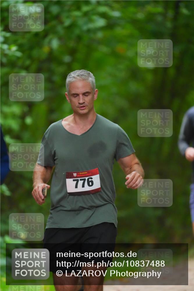 11.10.2026 - Bramfelder Halbmarathon 2026 LAZAROV Photography http://msf.ph/oto/10837488 11.10.2026 11:51:45 Laufen 35, 776 meine-sportfotos.de